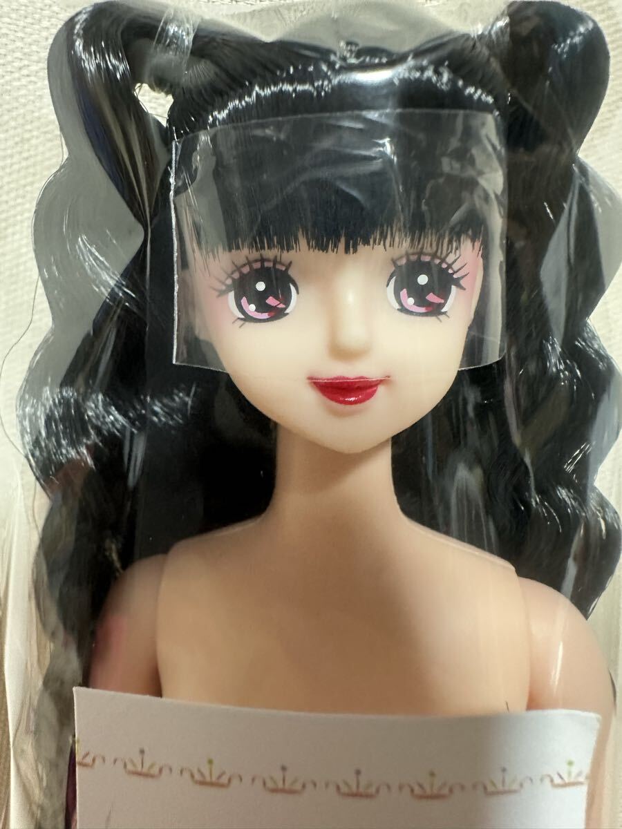 ♥箱無し・カスタム済み新品♥リカちゃんキャッスルジェニー　黒髪ソバージュ 新品】リカちゃんキャッスル◇スペシャルリカちゃん◇ソバージュ（緑髪