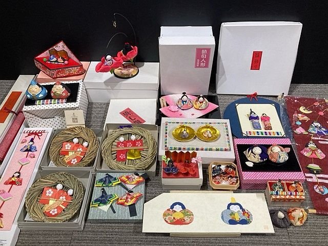 新品】【古布32】縮緬 押絵タペストリー 風鈴とうさぎ＋金魚と睡蓮