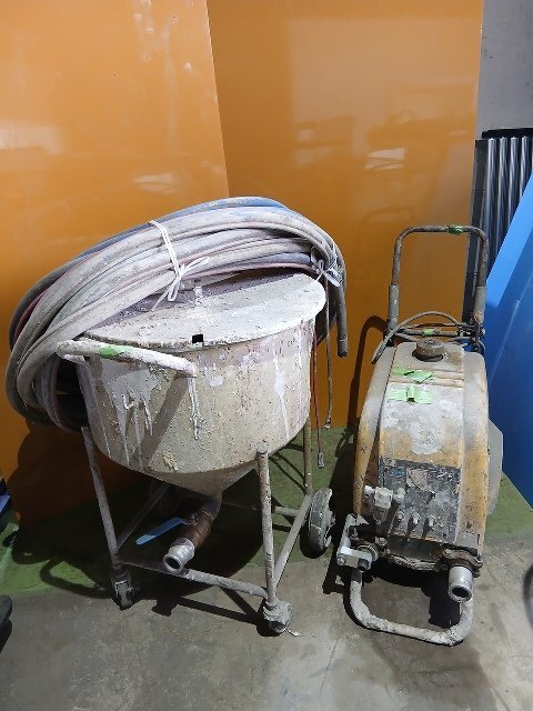 ☆中古品 モルタルポンプ 川機械工業 トーケン KR-100S 100V ホッパー 