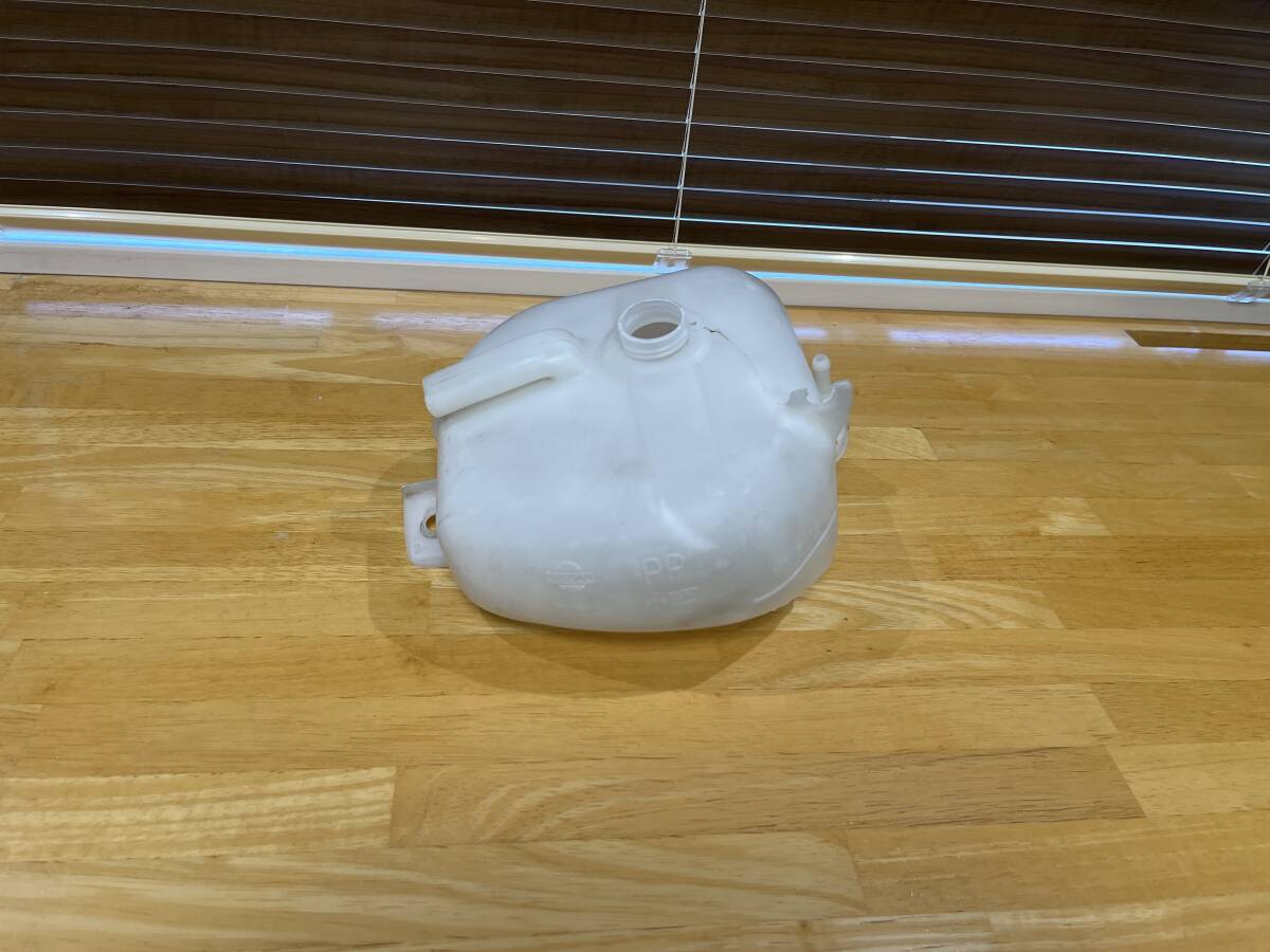 新品】☆日産純正 S13 シルビア リザーブタンク 品番21721-35F01 未