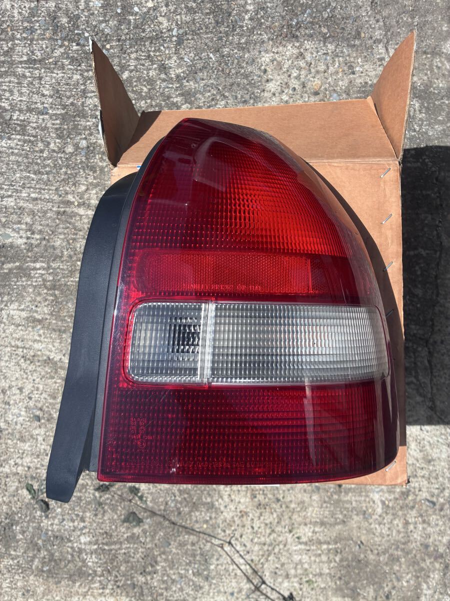 新品】※新品・未使用 シビック タイプR EP3 テールランプ 社外品の