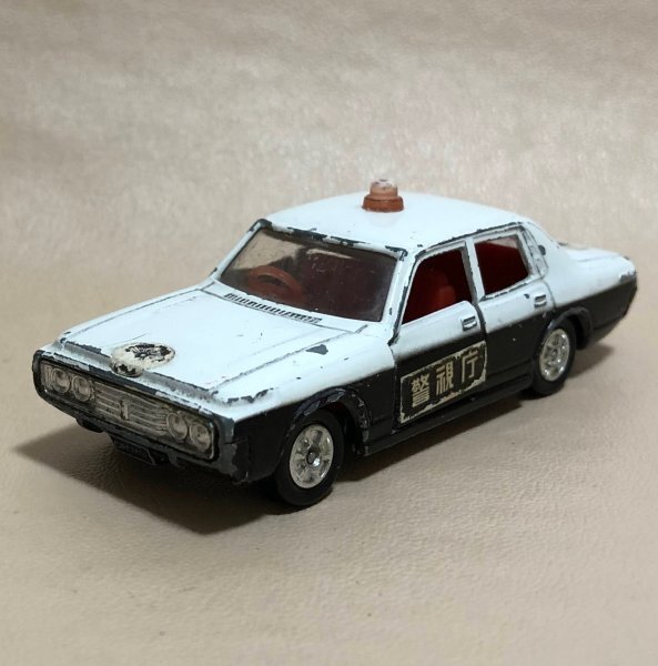 トミカ 珍品・エラー品 No,110 トヨタ クラウン パトロールカー (前後