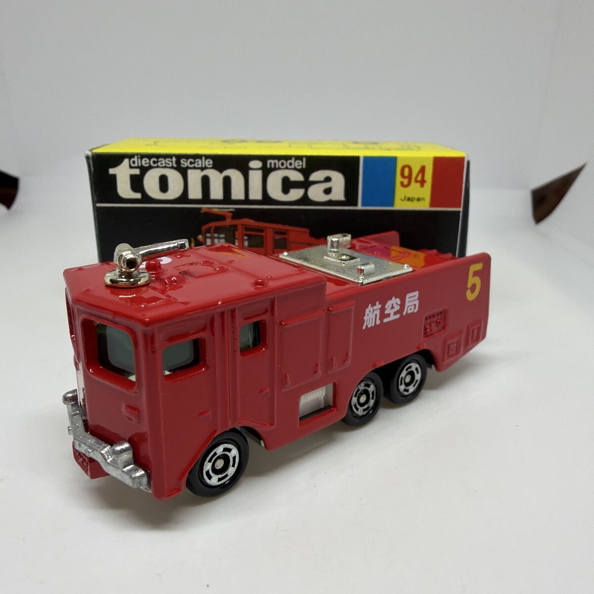 中古】絶版 赤箱トミカ29 日野 はしご 消防車 中国製の落札情報詳細