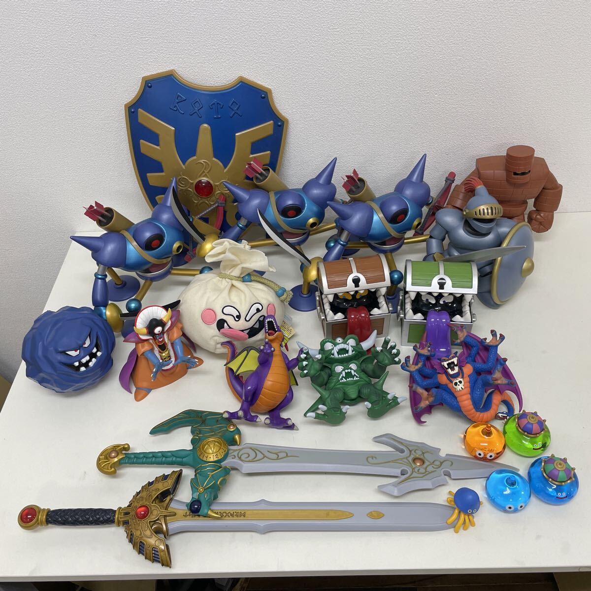 新品】ドラゴンクエスト ビッグ フィギュア ゴーレム キラーマシン