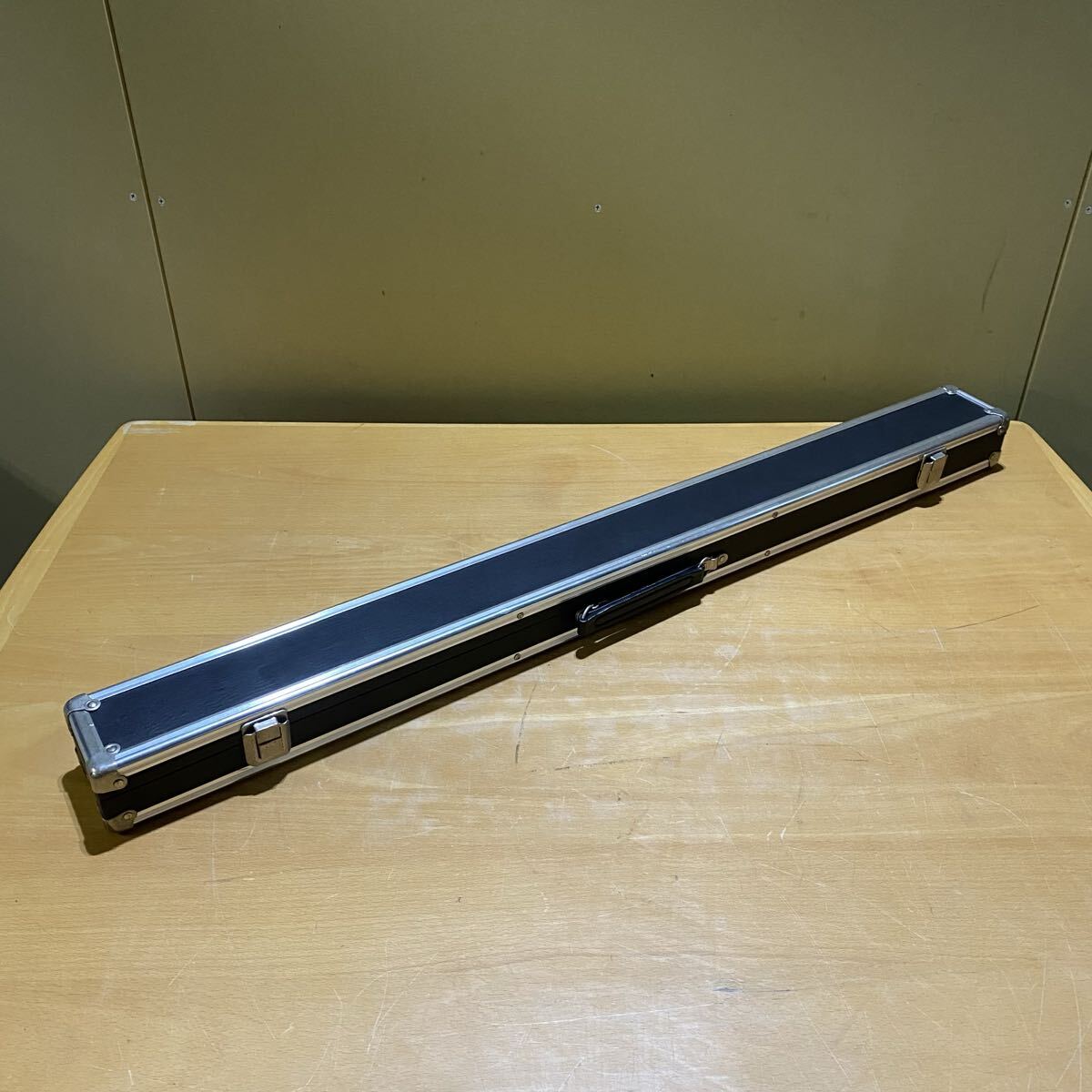 中古】☆名品 ビリヤードキュー メッヅ MEZZ MPC2-704 314-2 ケース付