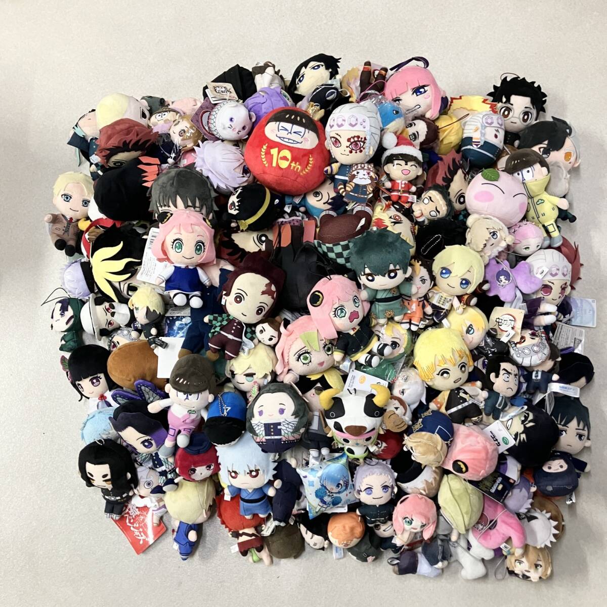 未使用】チェンソーマン パワー フィギュア ぬいぐるみ 缶バッジ