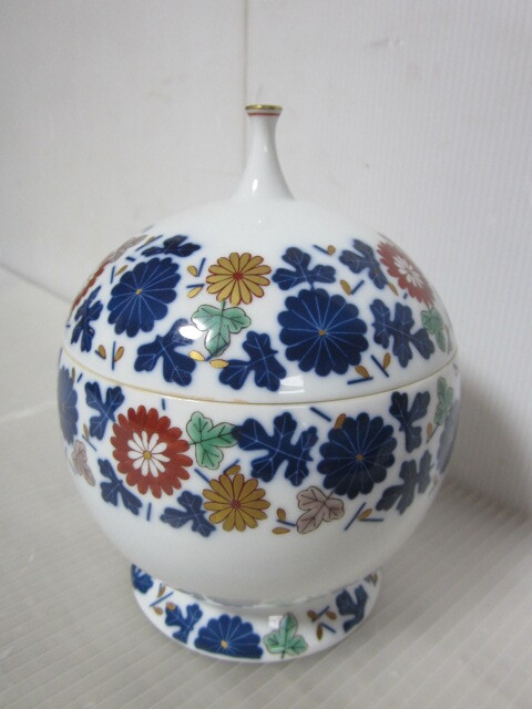 新品】秋篠宮家紋 小皿 香蘭社 共箱（ボンボニエール、下賜、菊紋、御