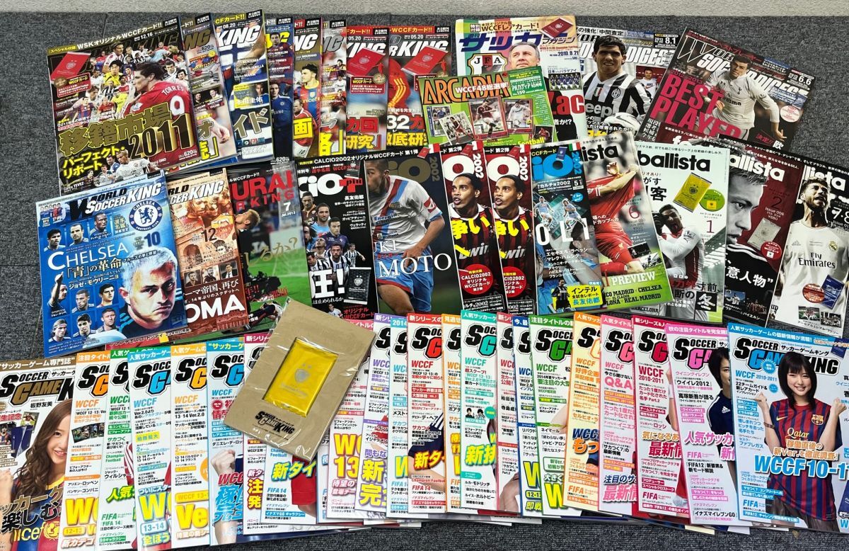 WCCFカード付 サッカー雑誌(2010年～2015年頃のもの) 48冊 サッカー