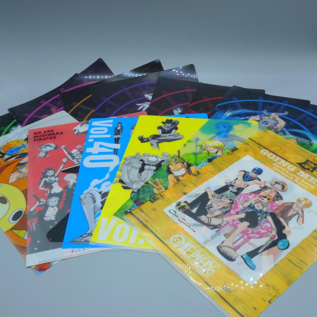 ONEPIECE 麦わらの一味 Jリーグ 浦和レッズ クリアファイル 新品】ワンピース Jリーグ 浦和レッズ 麦わらの一味 クリアファイルの