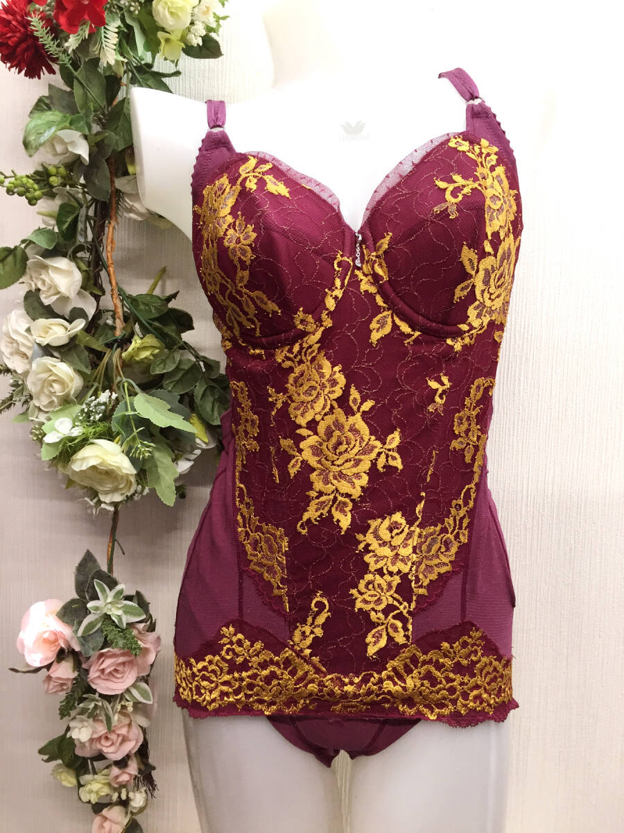 912中古品☆マルコ♪高級補正下着ボディースーツMY MODE♪光沢水色