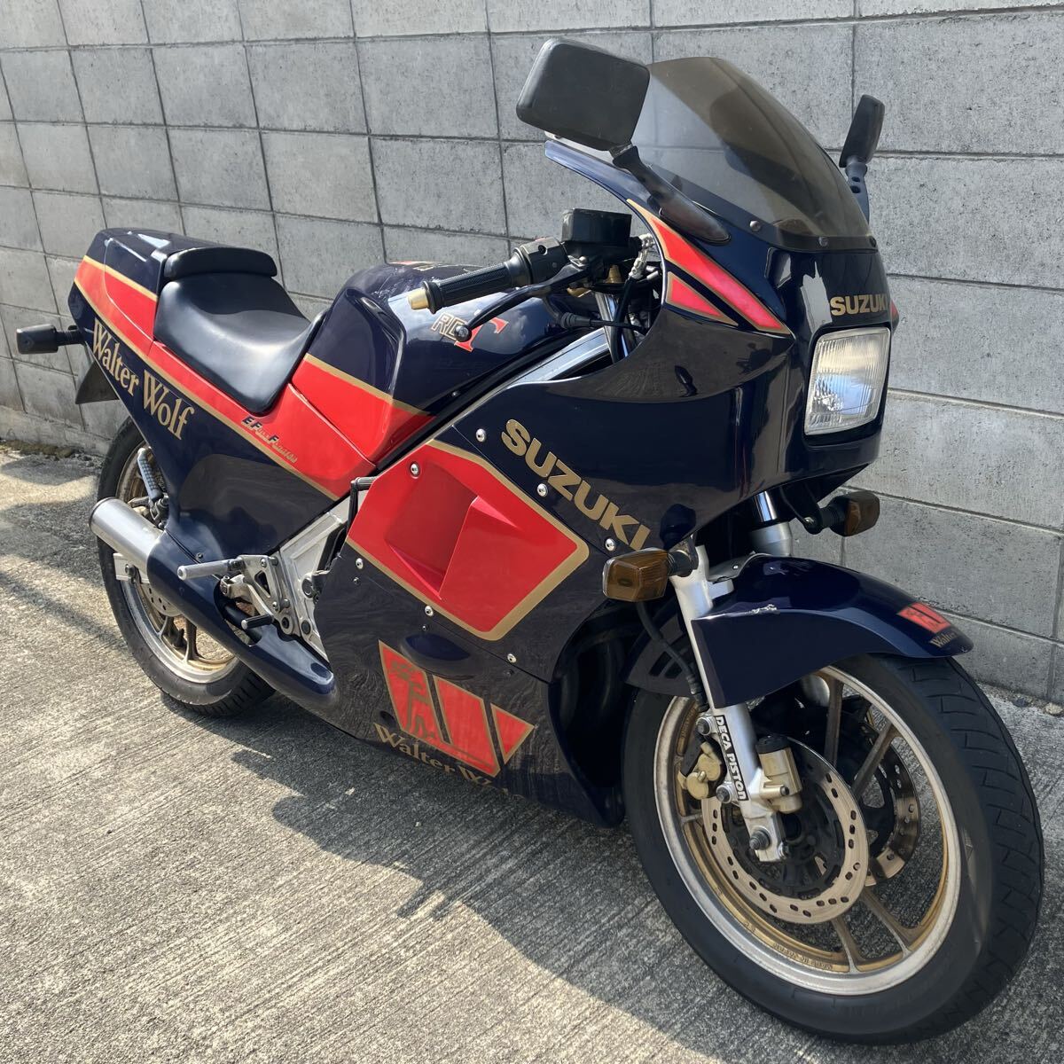 やや傷や汚れあり】スズキ RG500Γ RG500ガンマ HM31A ウォルターウルフ