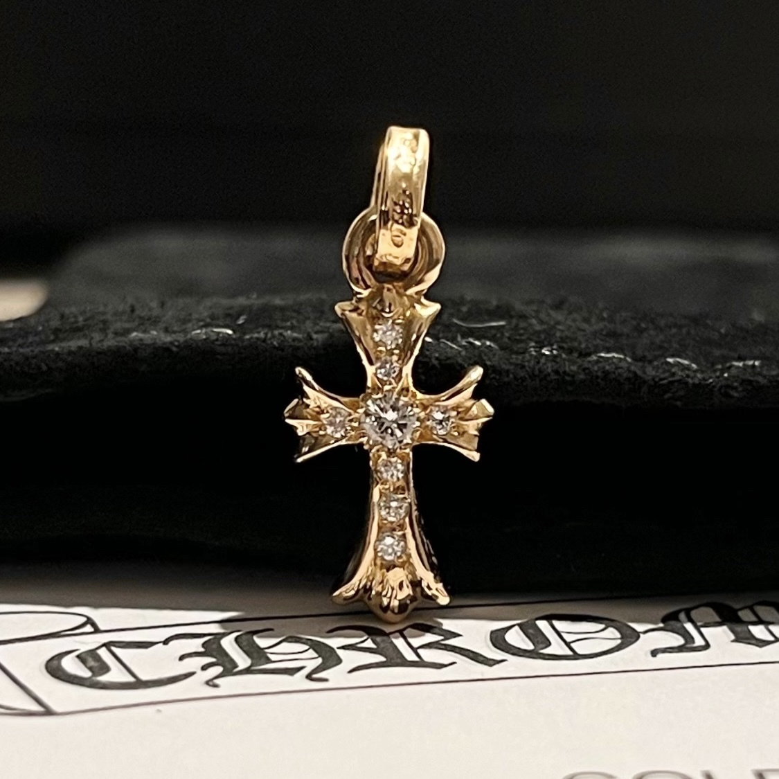 クロムハーツ 22k ダブルダガー パヴェダイヤ チャーム P/DIAの落札