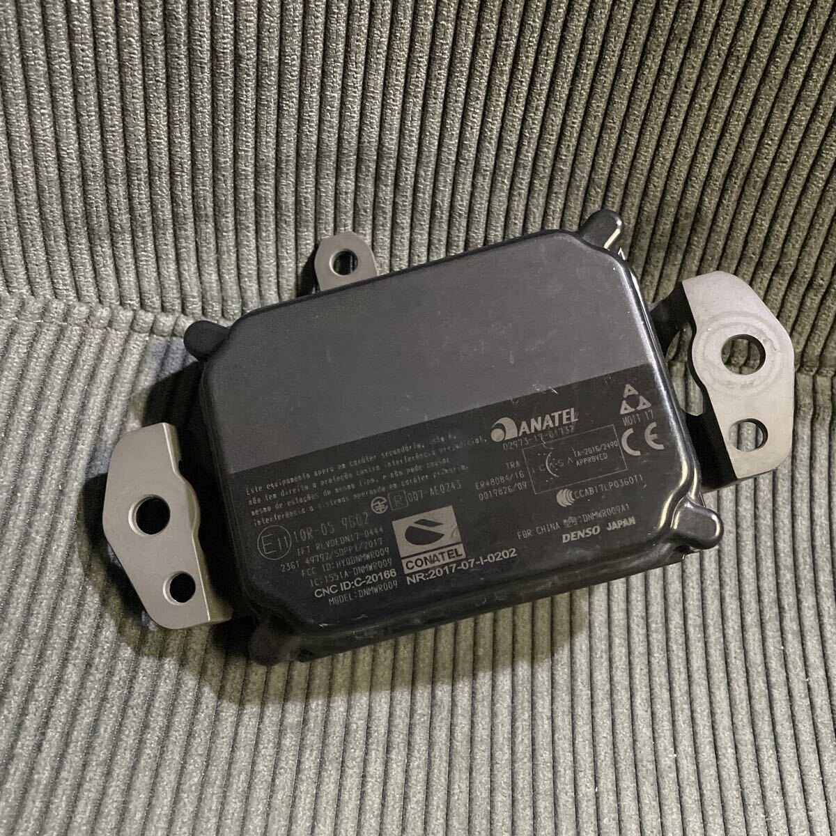 新品未使用】 30 アルファード 後期 ミリ波 レーダ 88210-33120 トヨタ