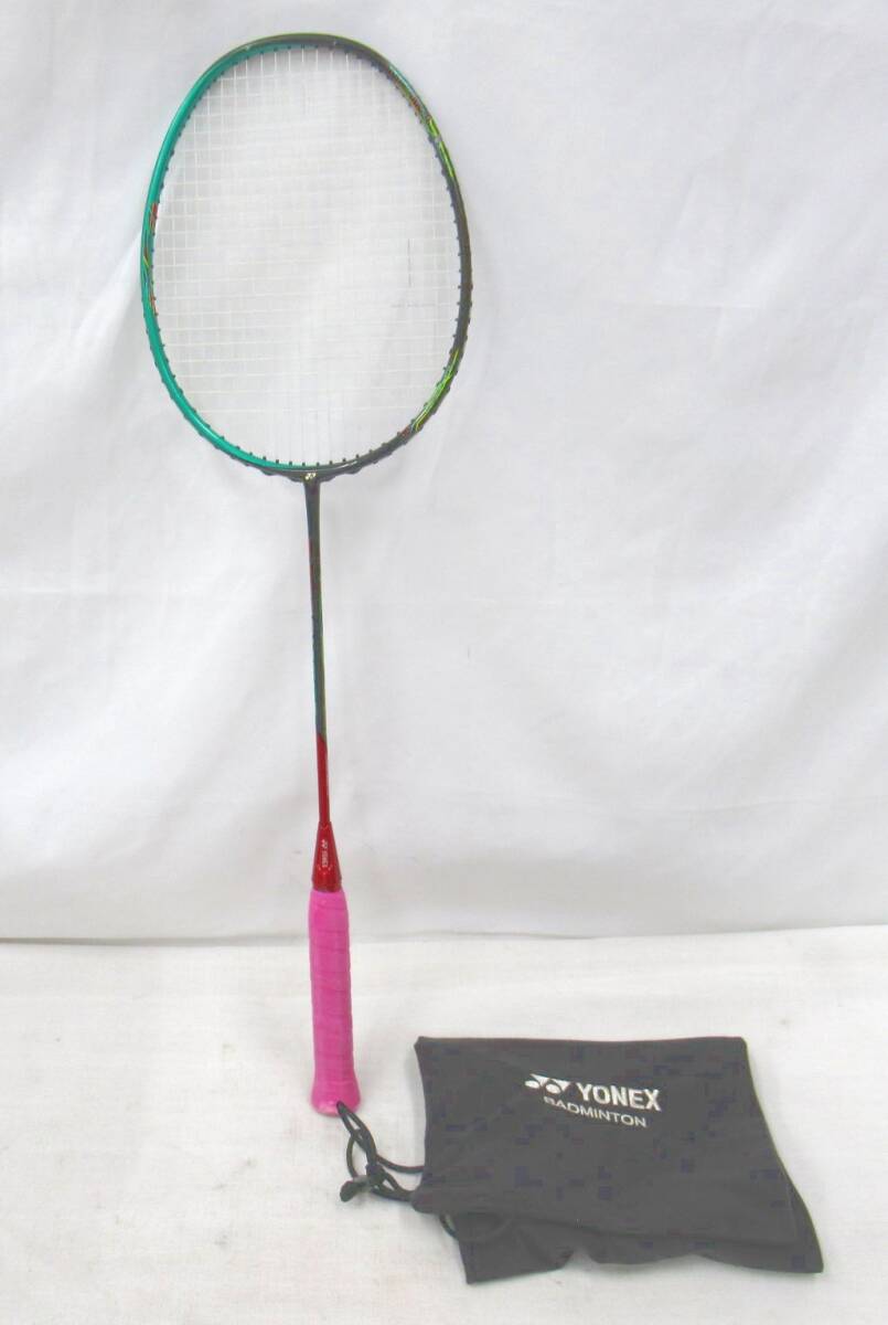 新品同様 ヨネックス アストロクス99 バドミントン ラケット 4U G5 黒