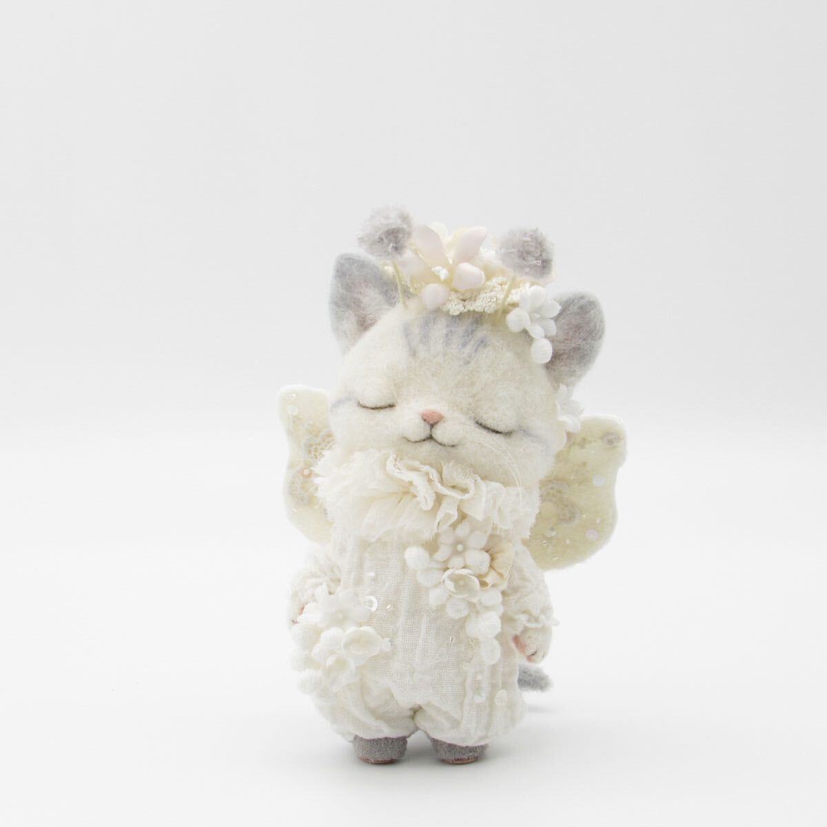 新品】犬 ポメラニアン 羊毛フェルト 白 ホワイト ハンドメイド 置物の