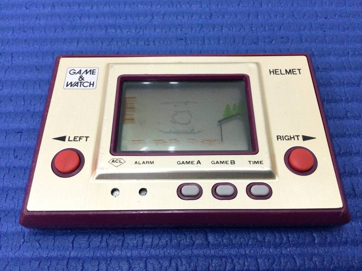 【昭和レトロ】任天堂【ゲームウオッチ】ヘルメット 1981年 希少 当時物○1981年 任天堂 ゲームウォッチ HELMET ヘルメット LCD