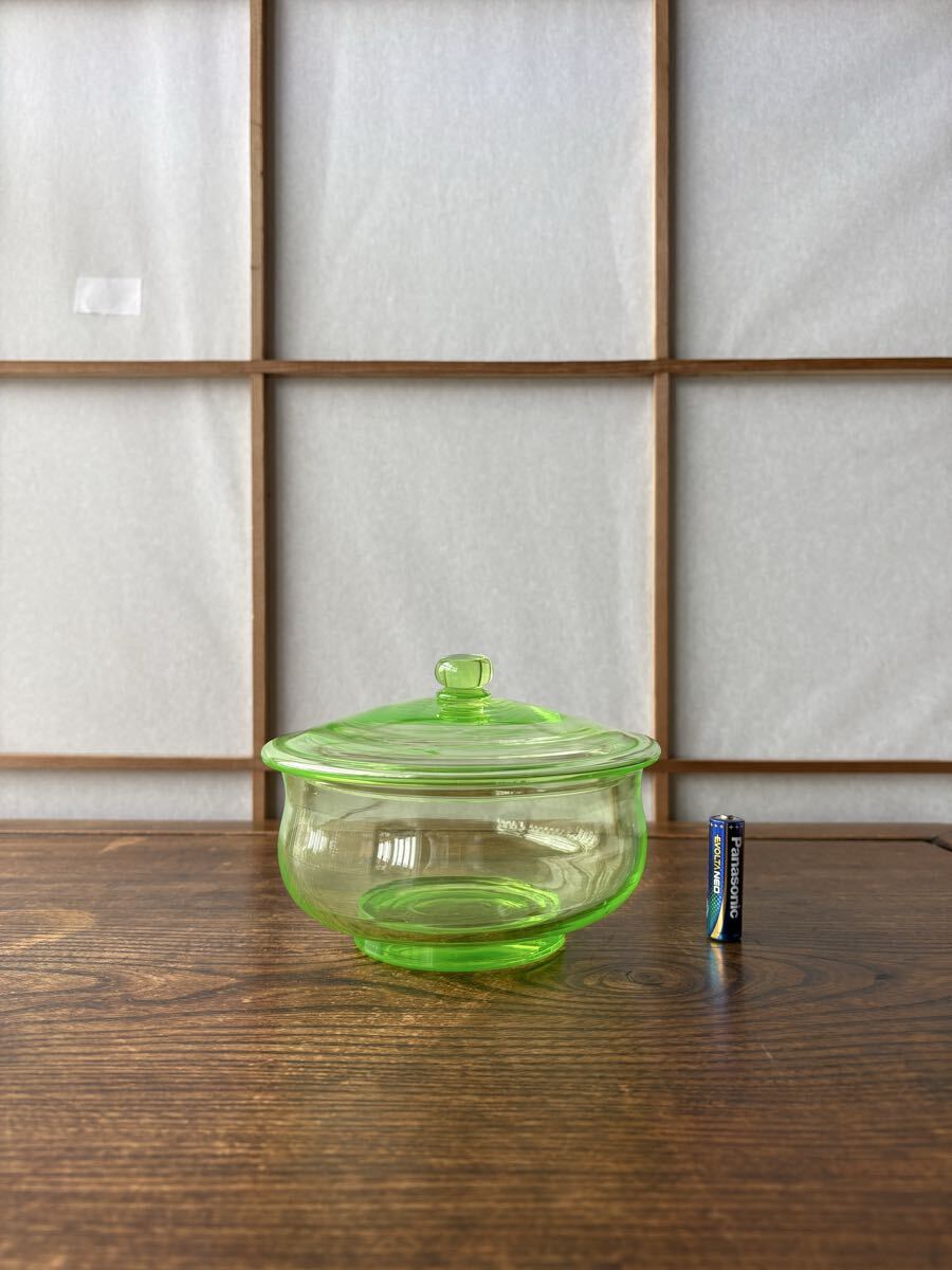秀逸厳選美術品】慶應◇大正～昭和初期【精工舎】製 ウランガラス宮型