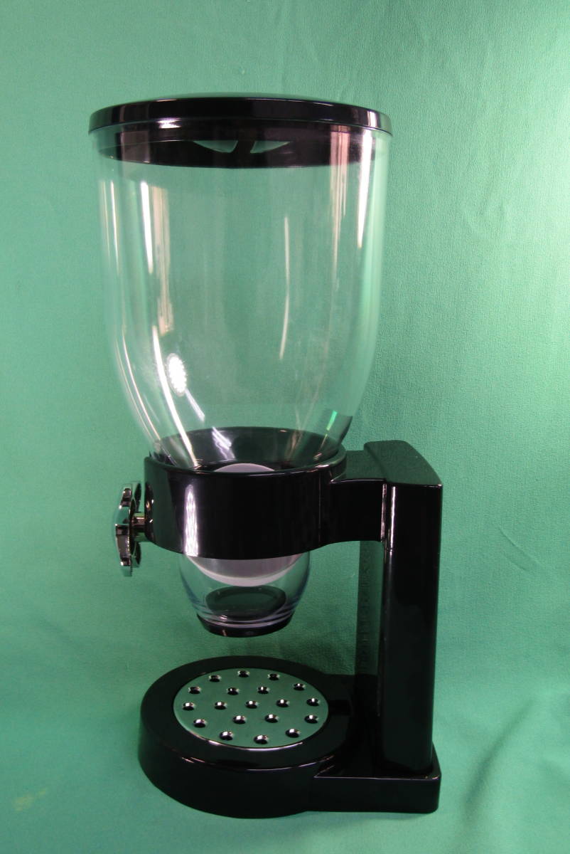 Y9199 Zevro ゼブロ フードディスペンサー ブラック シリアルサーバー ペットフード フレーク フードストッカー の落札情報詳細 ヤフオク落札価格情報 オークフリー スマートフォン版