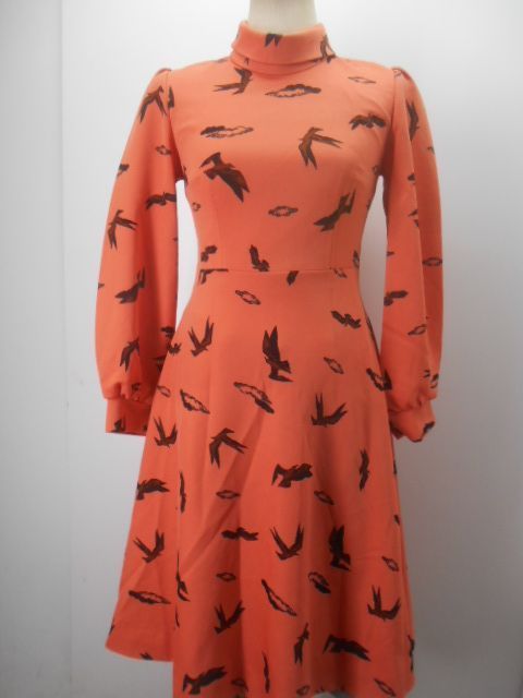 昭和レトロ ワンピース 長袖 ピンク 鳥 アニマル柄 ポリエステル レディース Japan 古着 36 の落札情報詳細 ヤフオク落札価格情報 オークフリー スマートフォン版