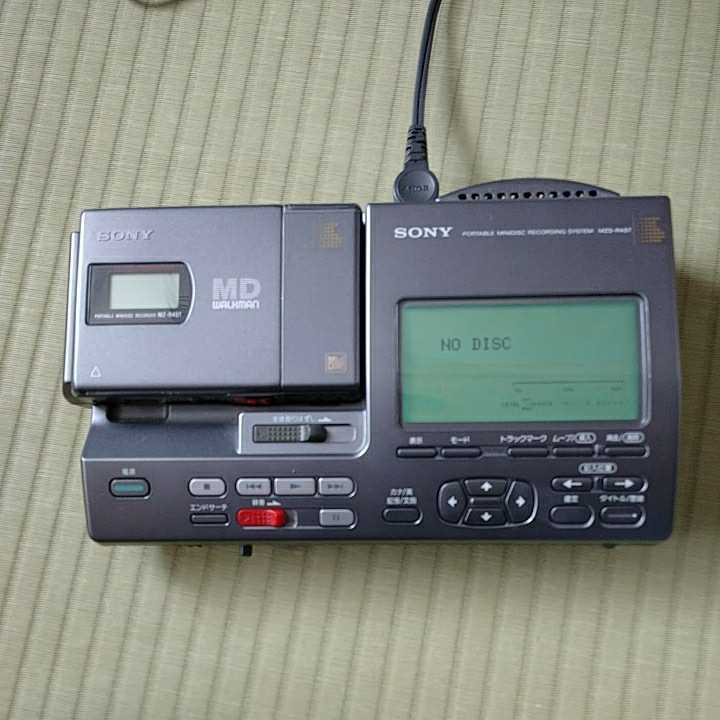 SONY MZ-B100ソニー ポータブルMDレコーダー 動作品 ポータブルMDプレーヤー SONY MZ-B100 MDプレーヤー MD