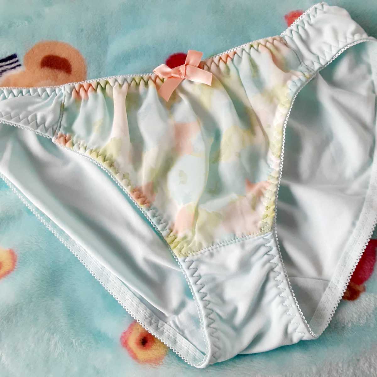 ロリ  pantie 新品】奈々 ロリ ピュアリップス ランジェリー トレンドカラー エロかわ 下着 パンティ ショーツ パンツ 難あり整理品 ECO の落札情報詳細 -  Yahoo!オークション落札価格検索 オークフリー