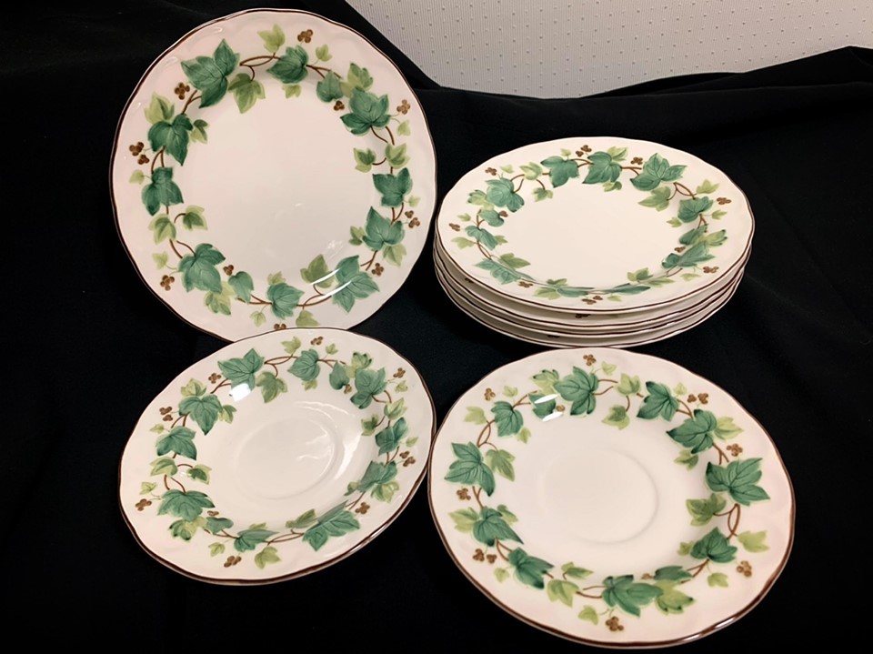 ランクB ニッコー Casual Living NIKKO TABLEWARE ナポレオンアイビー風 中皿5枚＆ソーサー2枚 セット 皿 美品