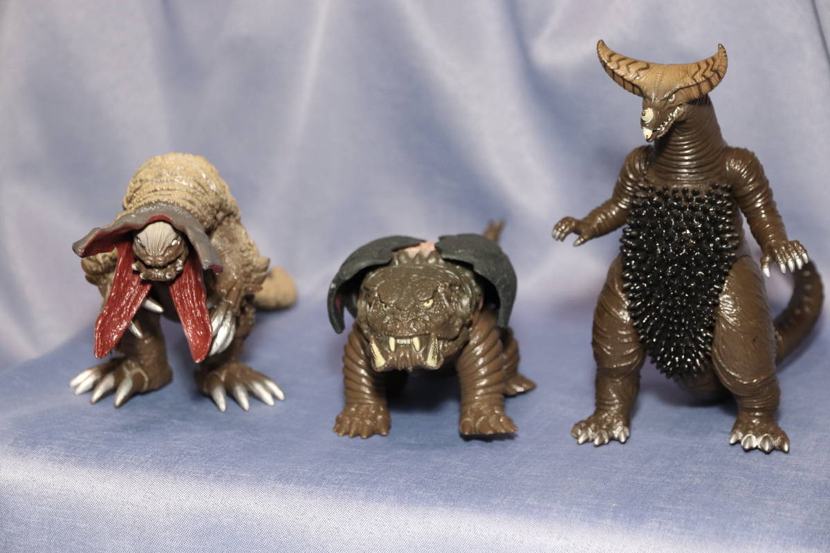ウルトラ怪獣ソフビ　パワードガボラ　リペイント完成品 Yahoo!オークション - ウルトラ怪獣 ソフビ パワードガボラ