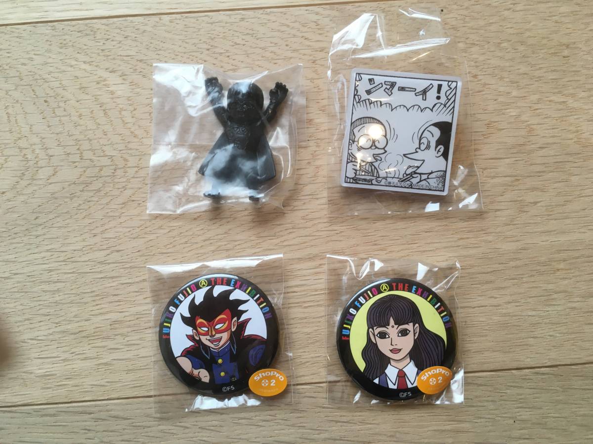 新品】新品 藤子不二雄A展 バッジとフィギュア ブラック商会変奇郎