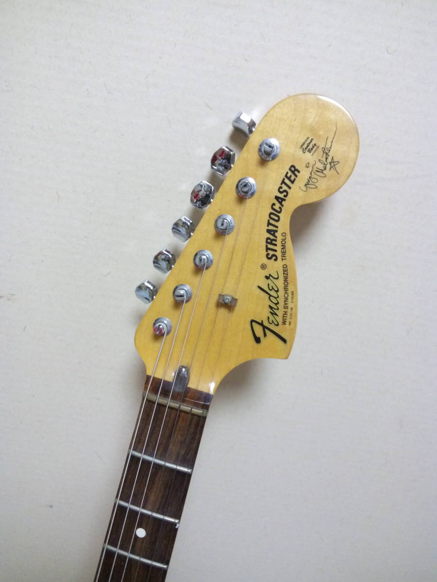 Fender USA Yngwie Malmsteen Stratocaster ローズ指板（型番YNGWIE ST