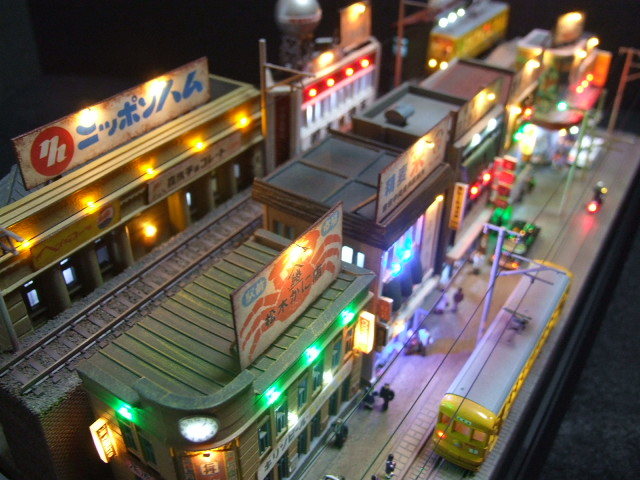 新品 1 150nジオラマ 昭和の街並 下町 アトムが街にやって来た Ac可 Led電飾 100灯超 車両 背景 ケース付き の落札情報詳細 ヤフオク落札価格情報 オークフリー スマートフォン版