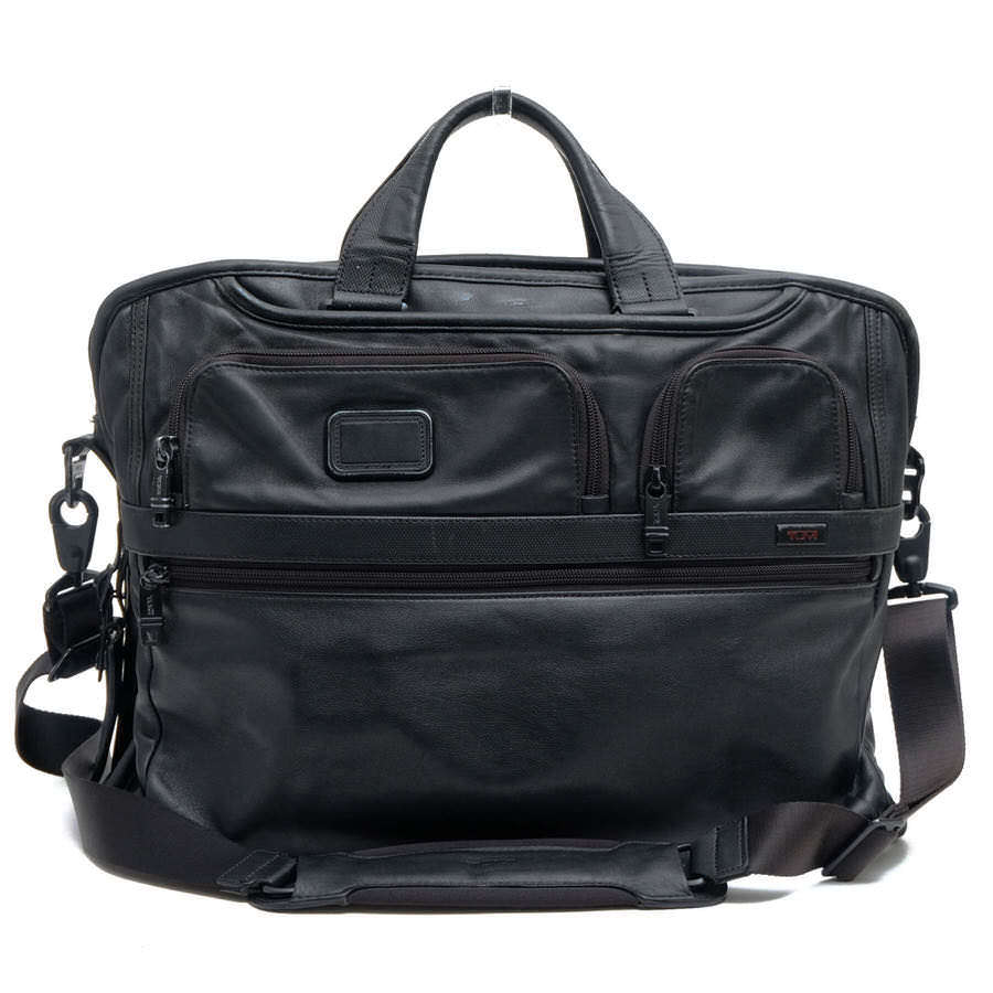compact large screen laptop brief