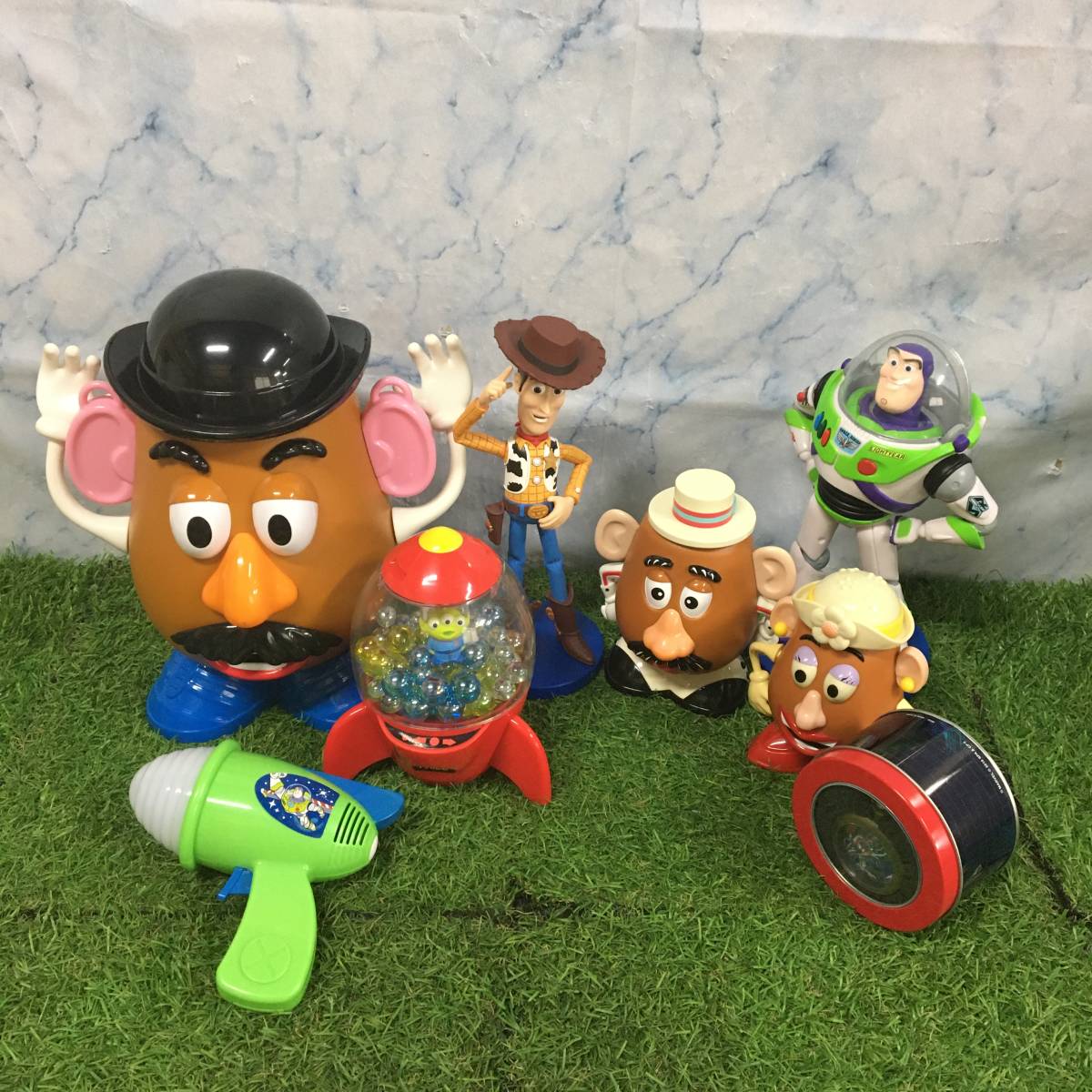 トイストーリー ウッディ バズ フィギュア ポテトヘッド モップ バケツ
