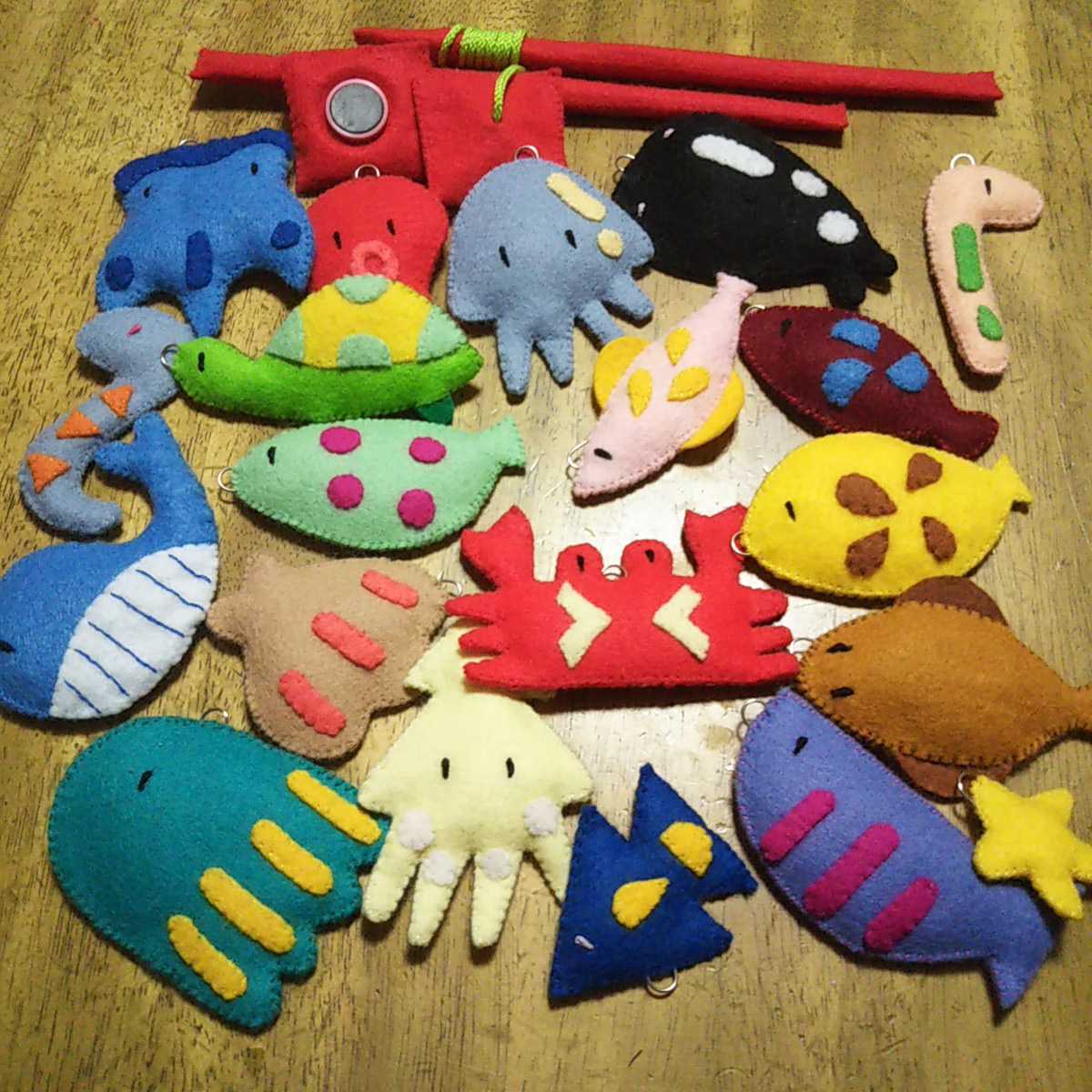新品 手作り ハンドメイド フェルト さかな釣りセット 匹と竿2本 の落札情報詳細 ヤフオク落札価格情報 オークフリー スマートフォン版