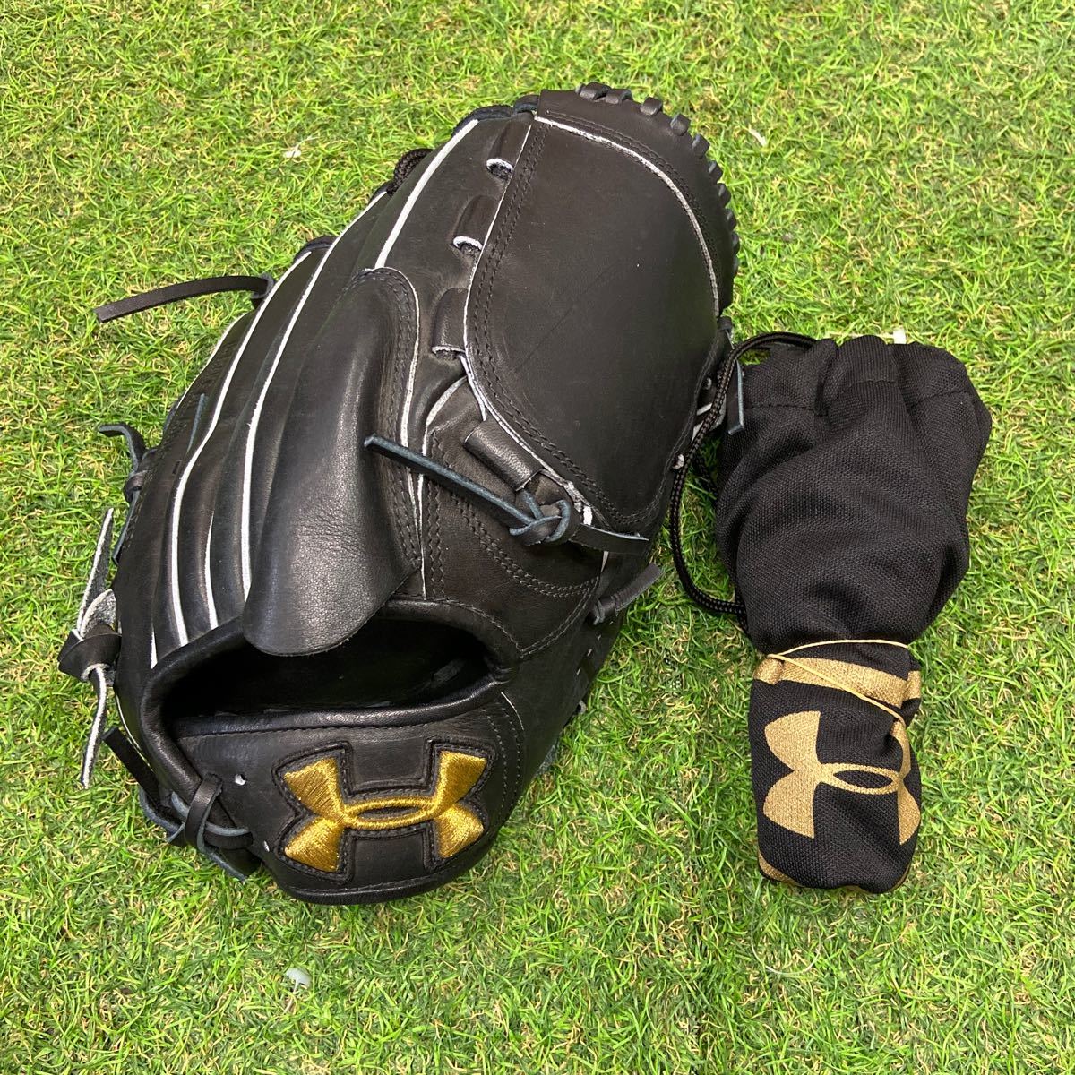 Under Armour 少年軟式グローブ QBB0255 黒 QBB0255 UNDER アンダー