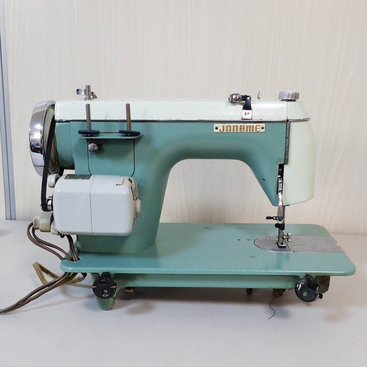 【美品】ジャノメ　電子ミシン本体　G3000 メンテナンス済み ジャノメミシン本体 ☆安心保証付き☆ ジャノメ G3000 電子ミシン本体