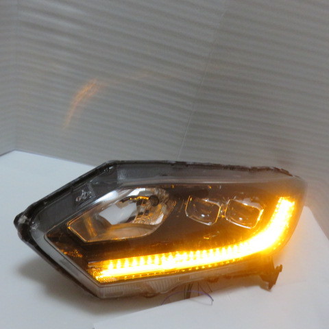 車検対応 ｒｕ３ ヴェゼル シーケンシャル ウインカー ヘッドライト 純正 加工 Led ファイバー アイライン 左 右 の落札情報詳細 ヤフオク落札価格情報 オークフリー スマートフォン版