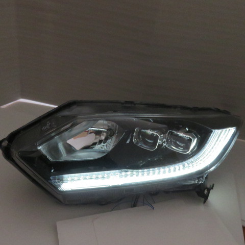 車検対応 ｒｕ３ ヴェゼル シーケンシャル ウインカー ヘッドライト 純正 加工 Led ファイバー アイライン 左 右 の落札情報詳細 ヤフオク落札価格情報 オークフリー スマートフォン版