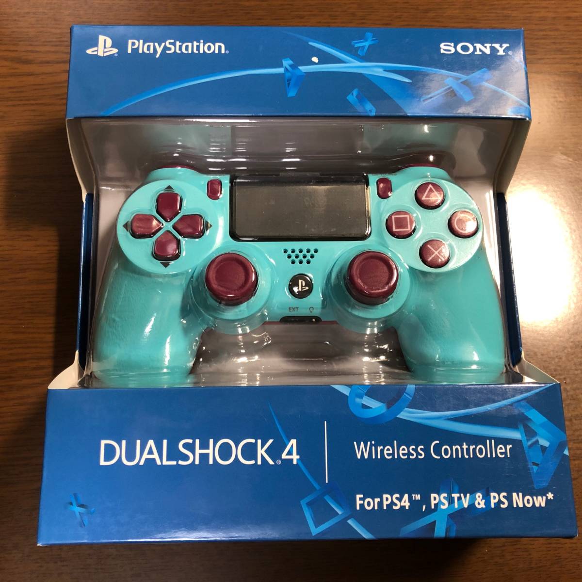 PS4 ワイヤレスコントローラー DUALSHOCK4 ベリー・ブルー Amazon | ソニー／ワイヤレスコントローラー（DUALSHOCK4