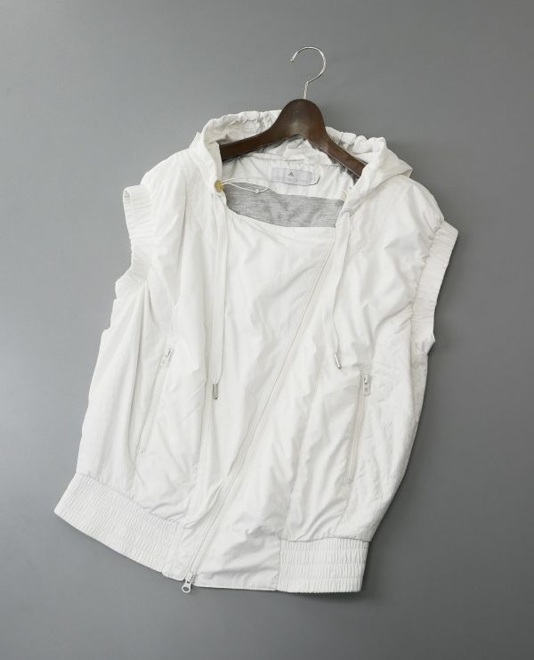 adidas✕Stella McCartney アディダス フードベスト アディダス バイ