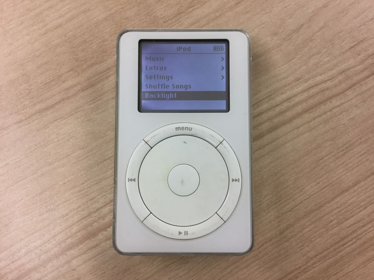 iPod A1019 Touch Wheel 20GB（iPod (Touch Wheel) 20GB, model