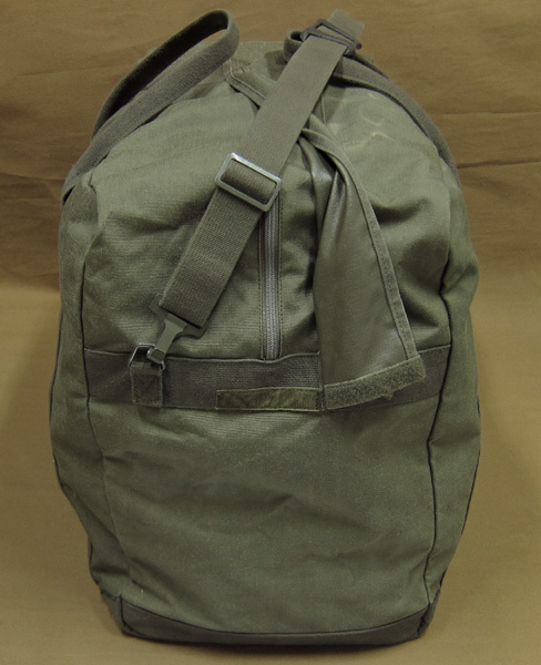 ドイツ軍放出品 パイロットバック 091208 ドイツ軍放出品 パイロット