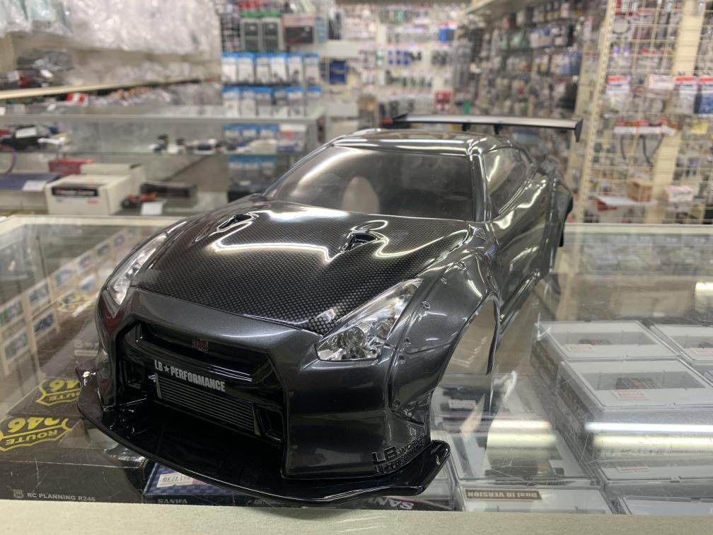 タミヤ ラジコン 日産スカイラインGT-R 塗装済 スペアボディR32