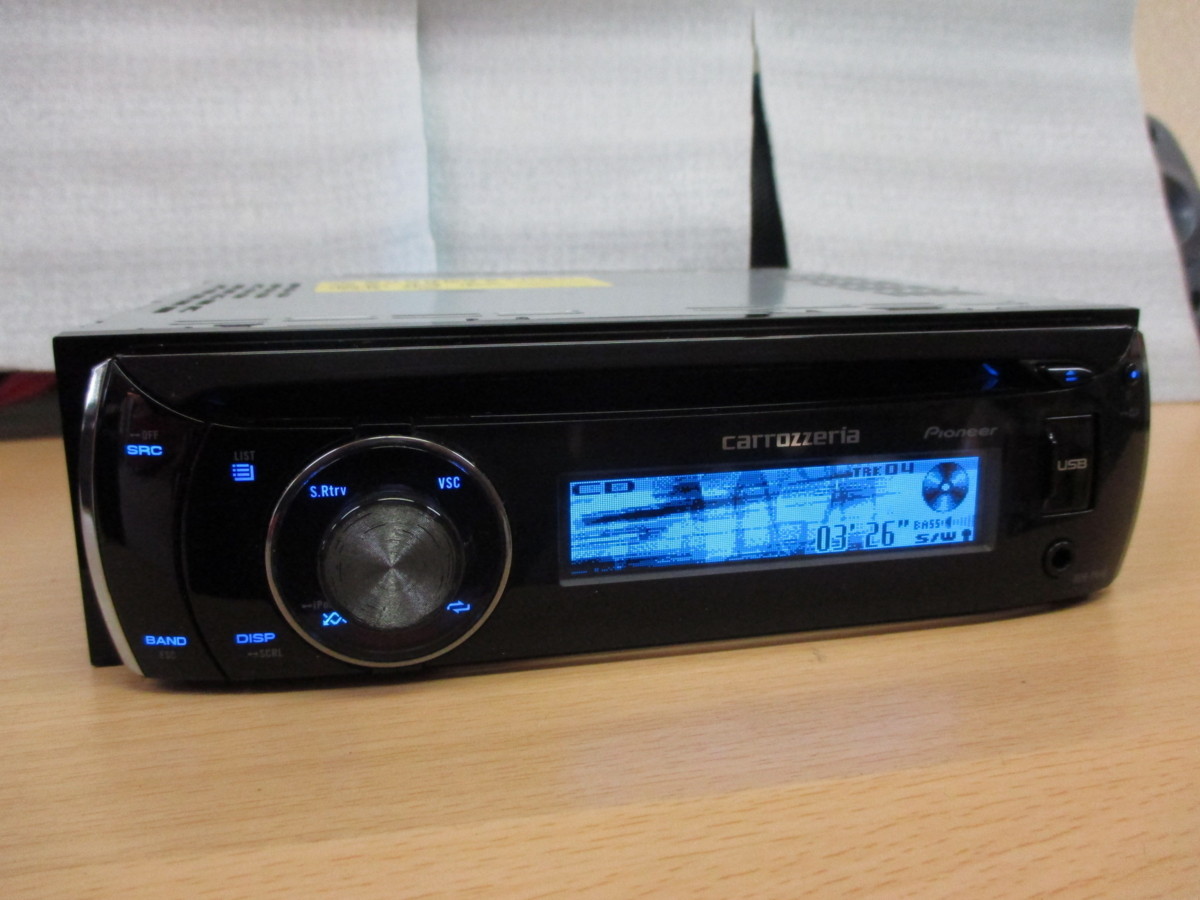 パイオニア。DEH-p640。CDデッキ Pioneer Carrozzeria DEH-P640 Car Audio 1DIN CD USB AUX IP