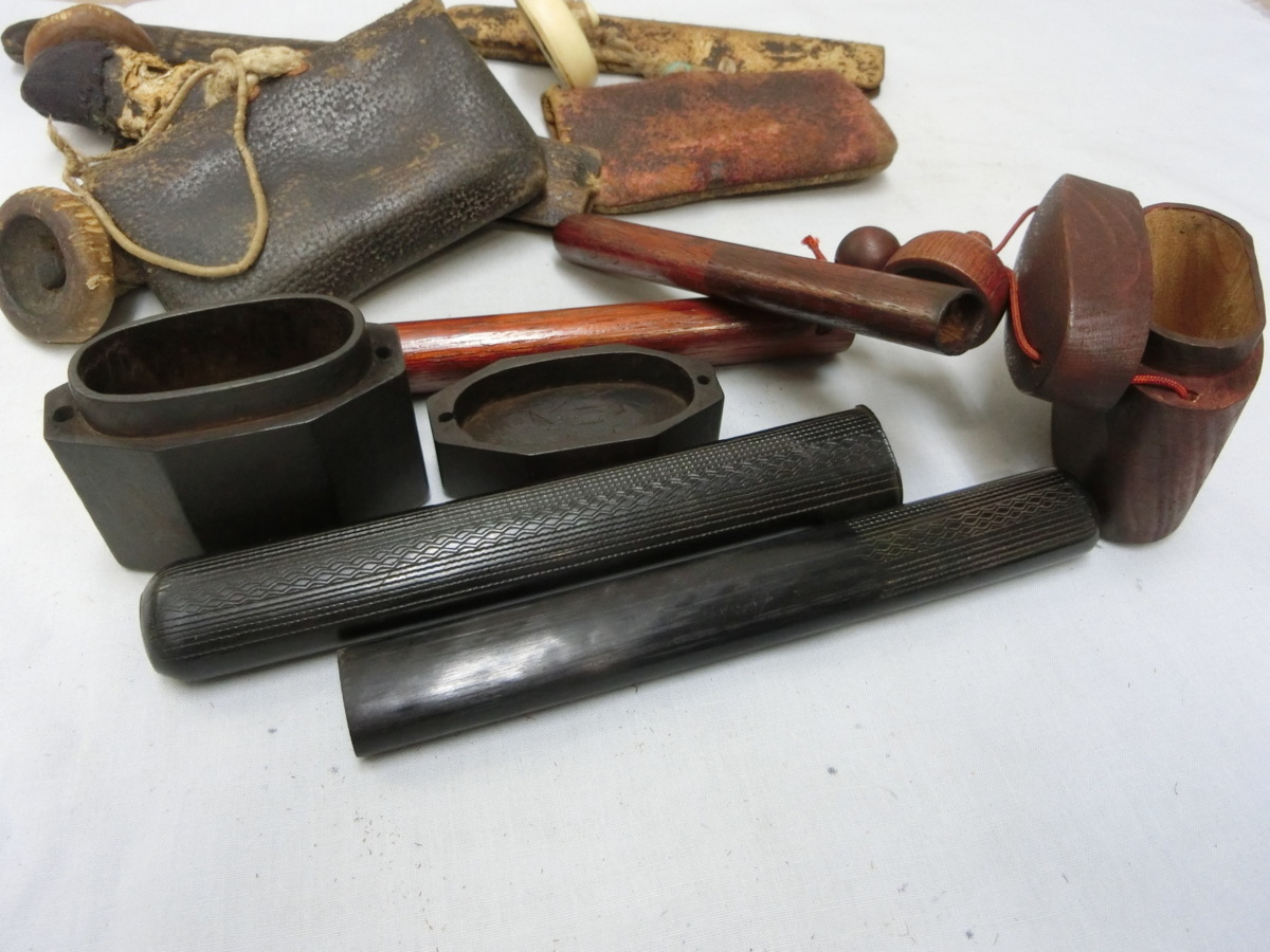 コレクション 喫煙具 煙草入 どうらん キセル入れ 5点 パイプ 煙管 キセル 蒔絵 骨董古民具 灰皿 革製 鹿角製 斑竹 の落札情報詳細 ヤフオク落札価格情報 オークフリー スマートフォン版
