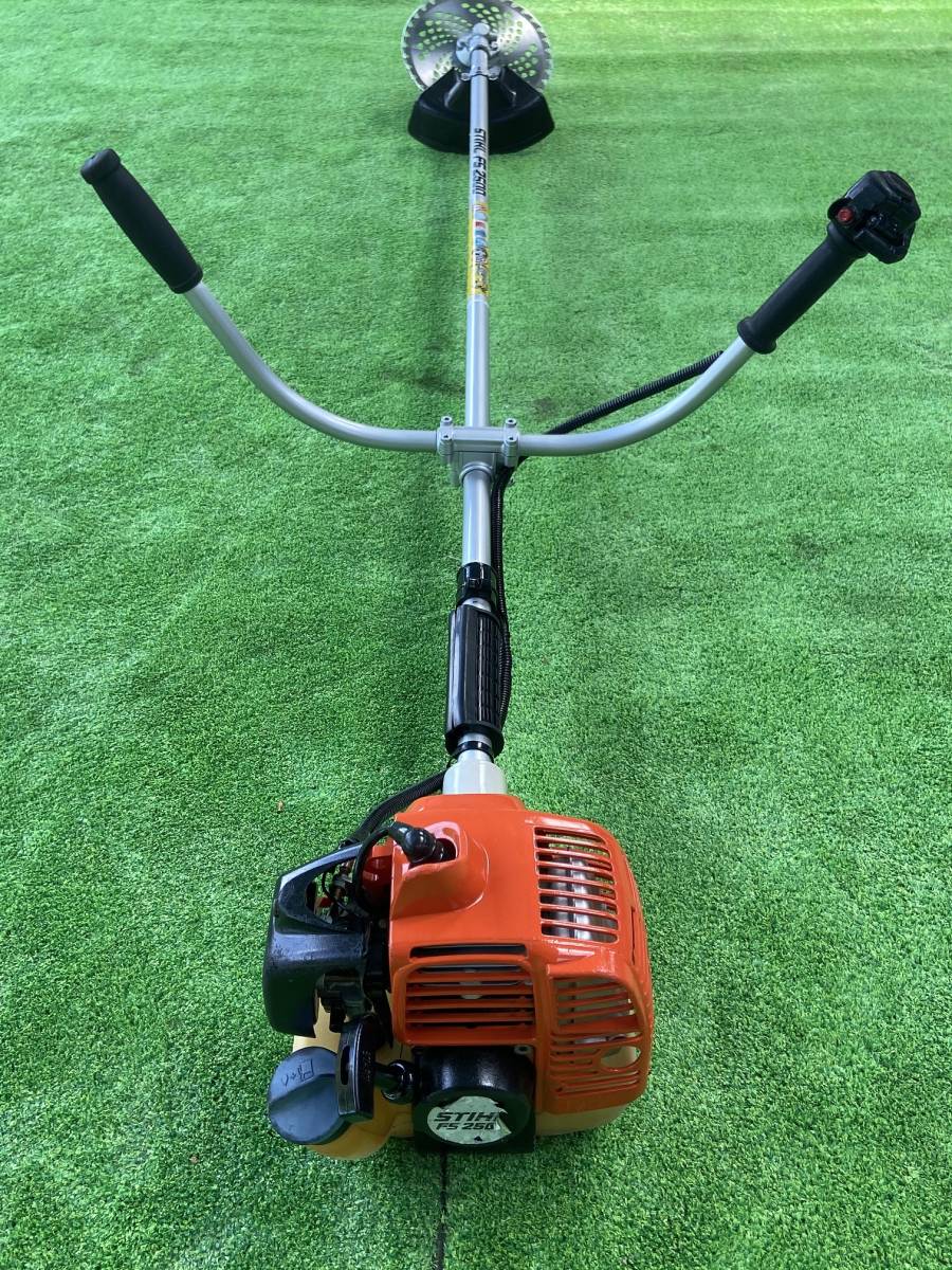 スチール FS23C 刈り払い機 Uハンドル 現行機種 動作品 管理番号81701