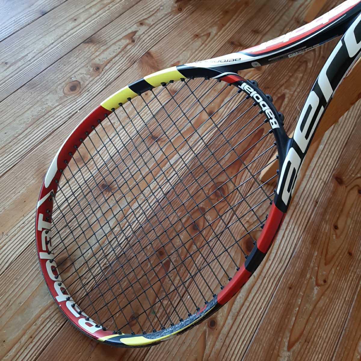 バボラ Babolat テニスラケット ピュアアエロ フレンチオープンモデル ケース付き の落札情報詳細 ヤフオク落札価格情報 オークフリー スマートフォン版