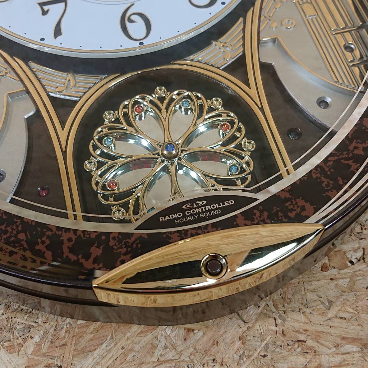 SmallWorld リズム時計工業 4MN509RH 電波時計 スモールワールドノエル