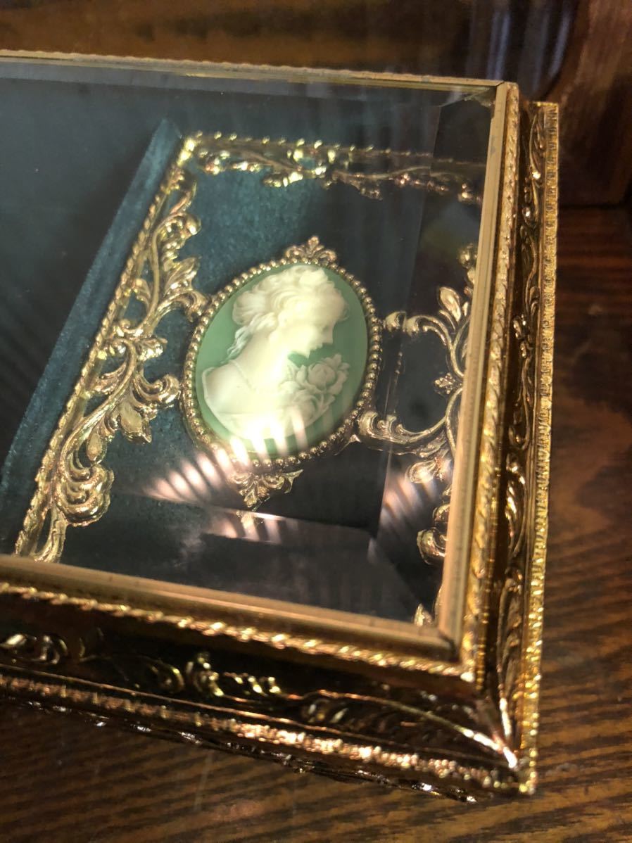 新品】小樽オルゴール堂 カメオ ゴールド アクセサリー入れ MUSICAL