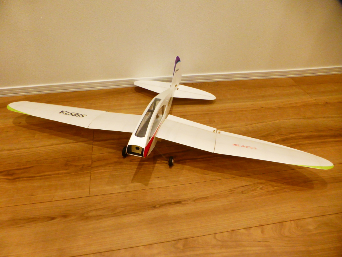 【現状品】 BAUM STADT/バウムシュタット ラジコン飛行機 MICRO RETRO