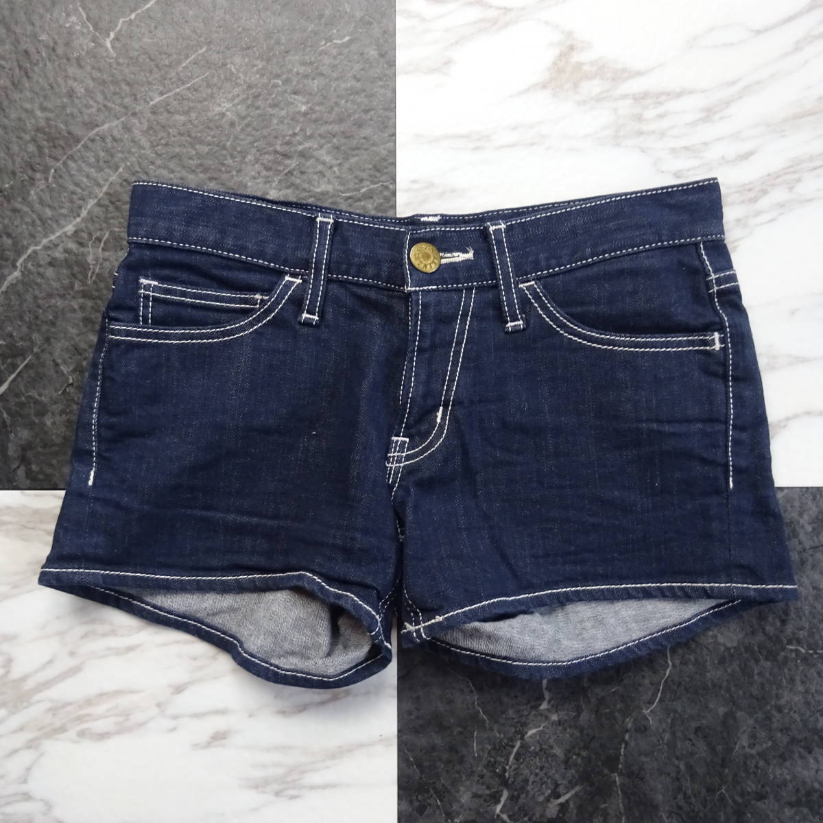 1 Moussy マウジー マウジージーンズ ミニ丈 ショートパンツ ジーンズ サイズ1 レディース の落札情報詳細 ヤフオク落札価格情報 オークフリー スマートフォン版